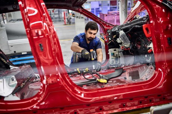 Výrobní linka BMW v závodě Regensburg