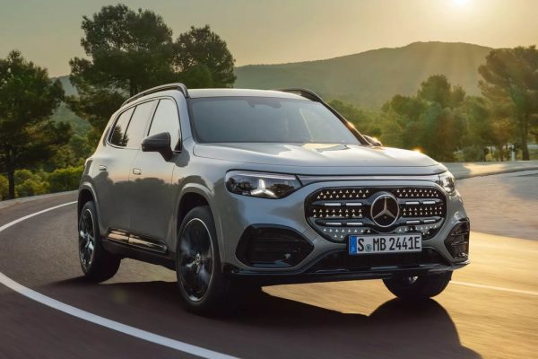 Nový Mercedes-Benz GLB 2026 s elektrickým pohonem EQ Technology, exteriér