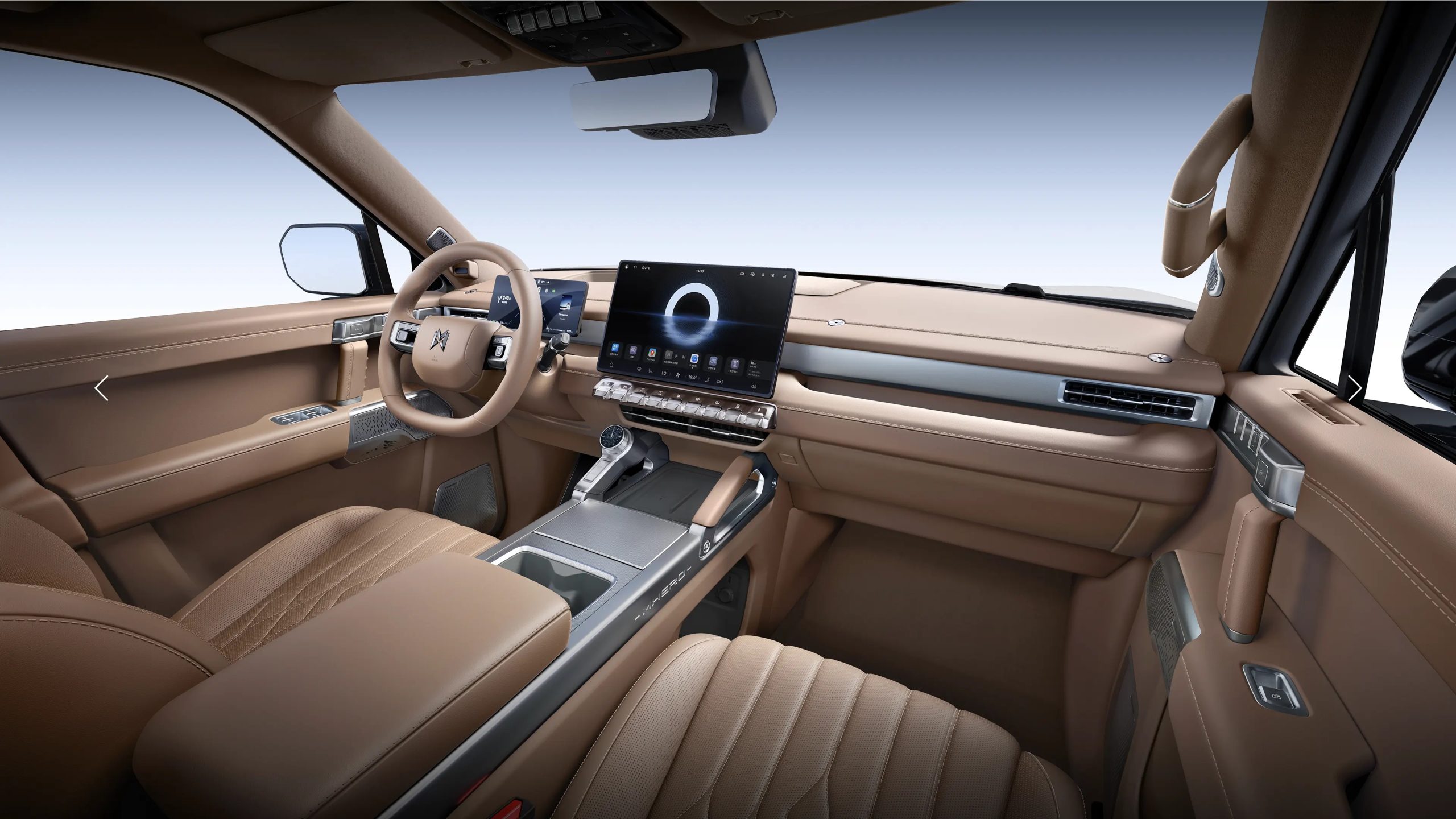 MHERO 817 boční pohled