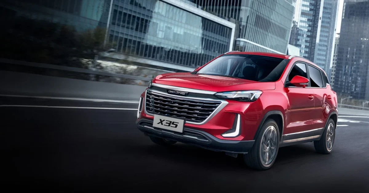 BAIC Beijing X35 2024 exteriér, červená barva