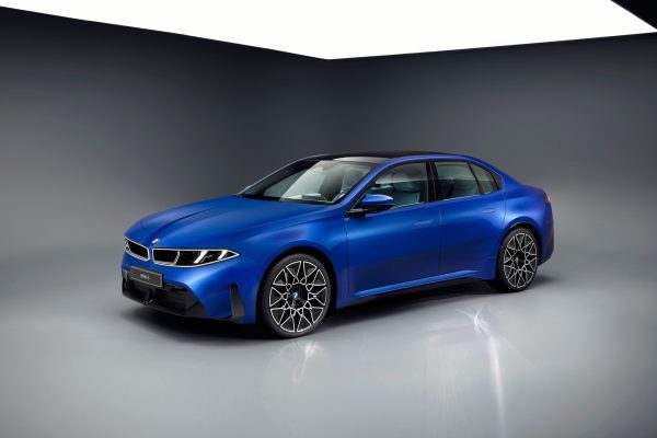 BMW i3 Neue Klasse 2026 v novém modrém laku M Le Castellet Blue