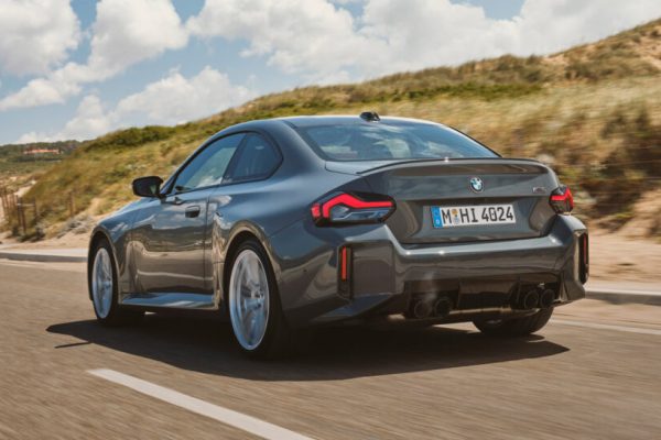 BMW M2 xDrive 2027 přední pohled