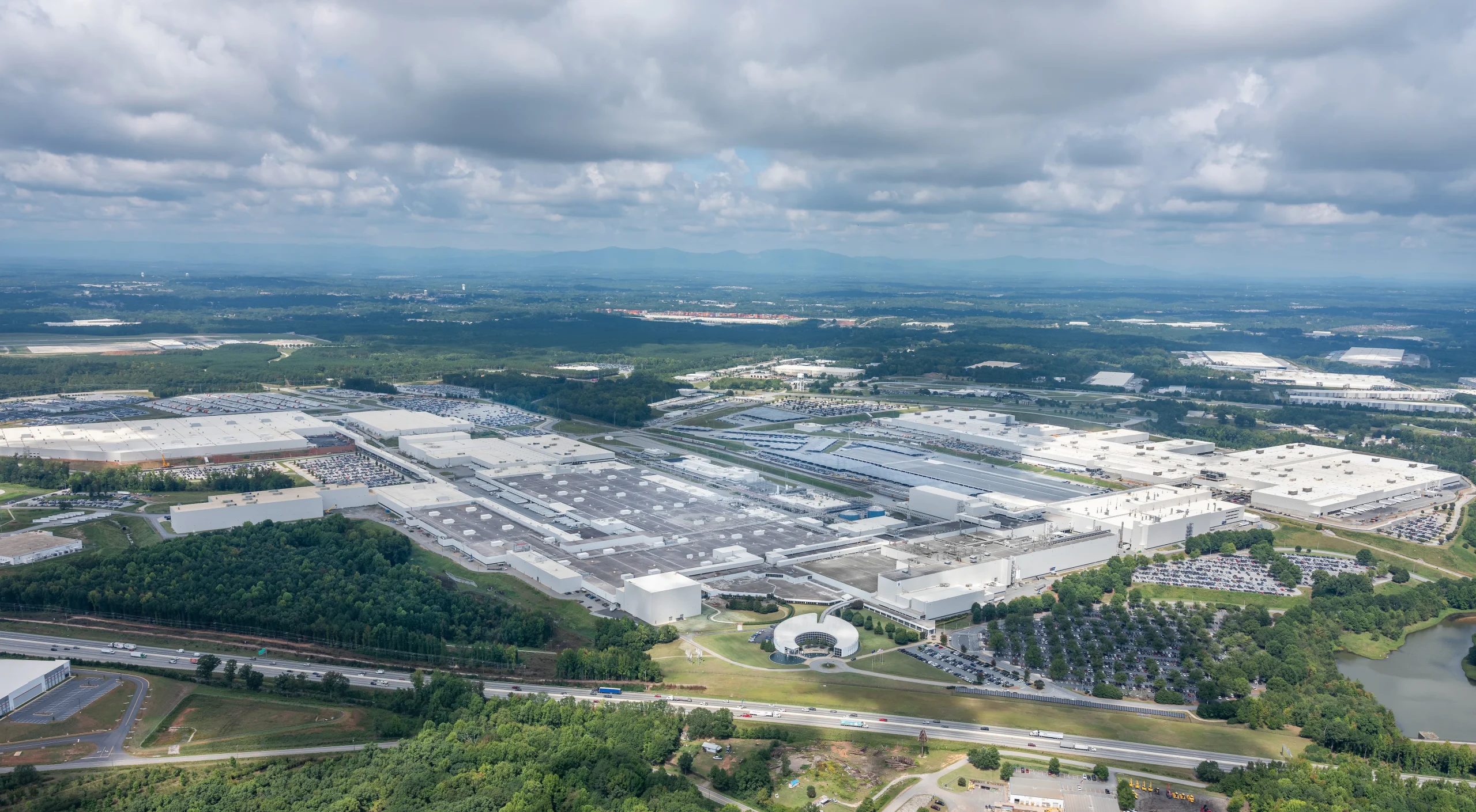 Letecký pohled na závod BMW ve Spartanburgu