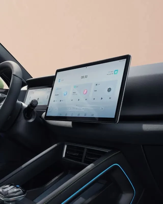 BYD Atto 2 interiér přední sedadla