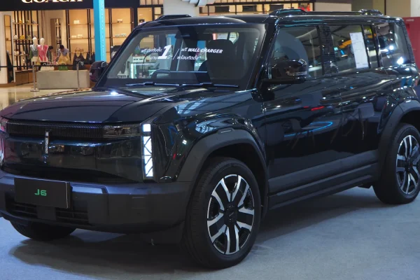 Jaecoo J6 elektrické SUV pohled zepředu