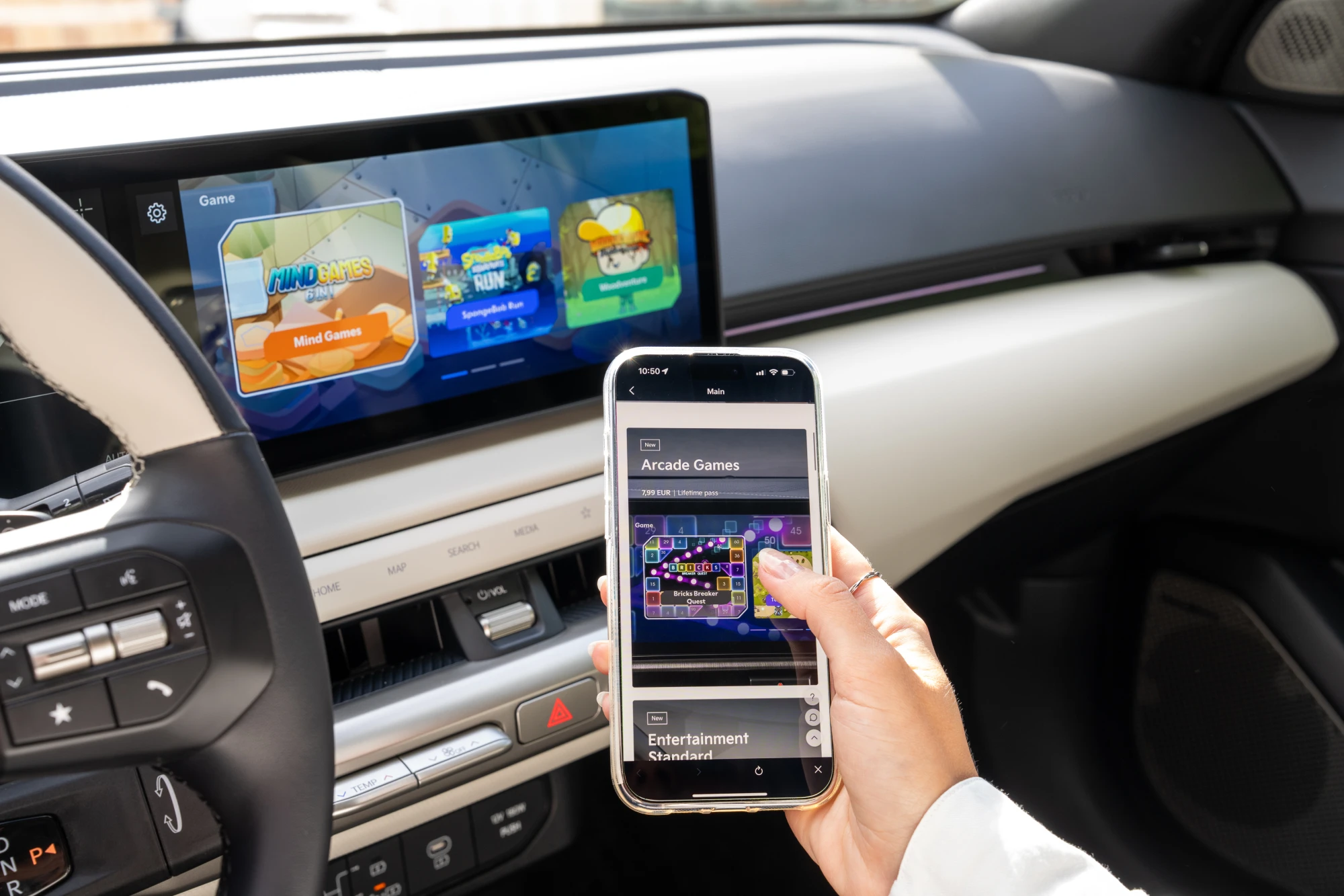 Interiér Kia EV4 s minimalistickým přístrojovým štítem