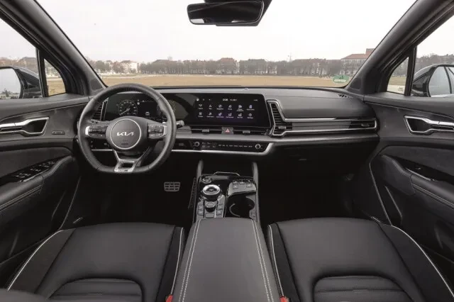 Kia Sportage 2026 detail interiéru, středová konzole