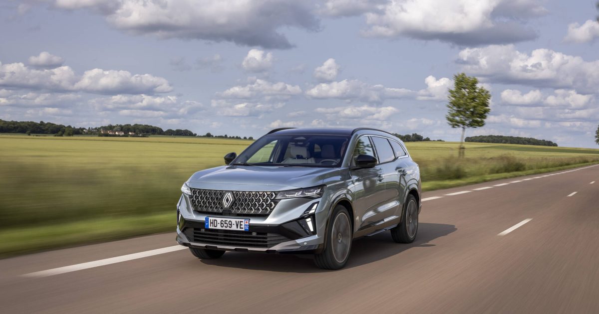 Renault Espace full hybrid E-Tech Iconic MY2026