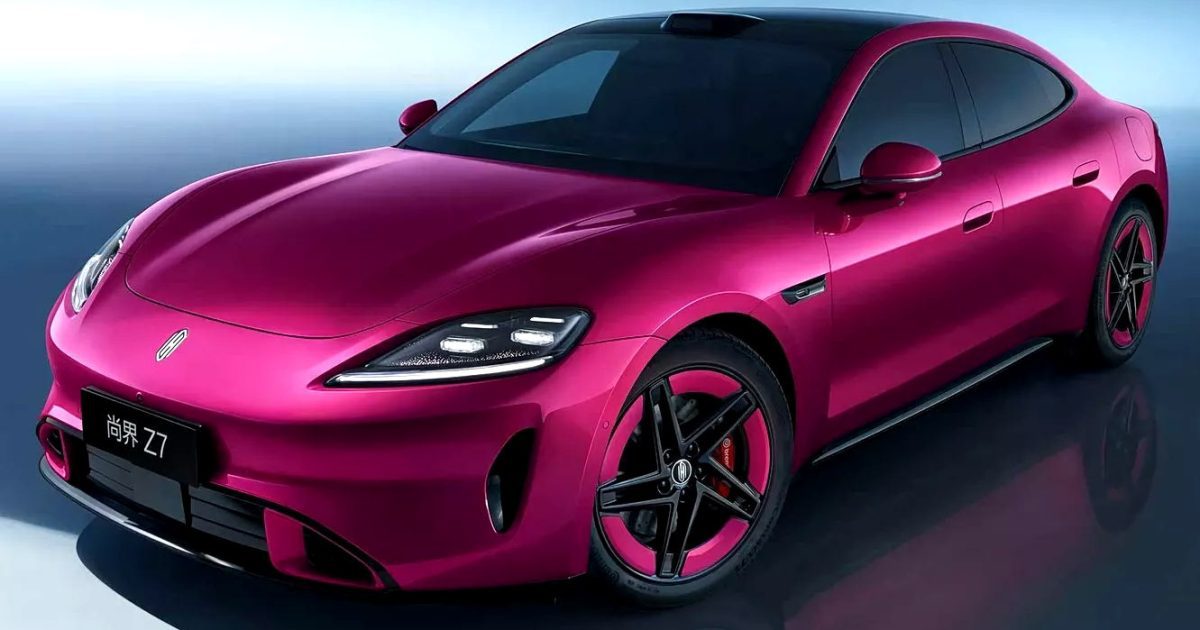 SAIC Z7 – elektrický sedan inspirovaný Porsche Taycan, pohled zepředu