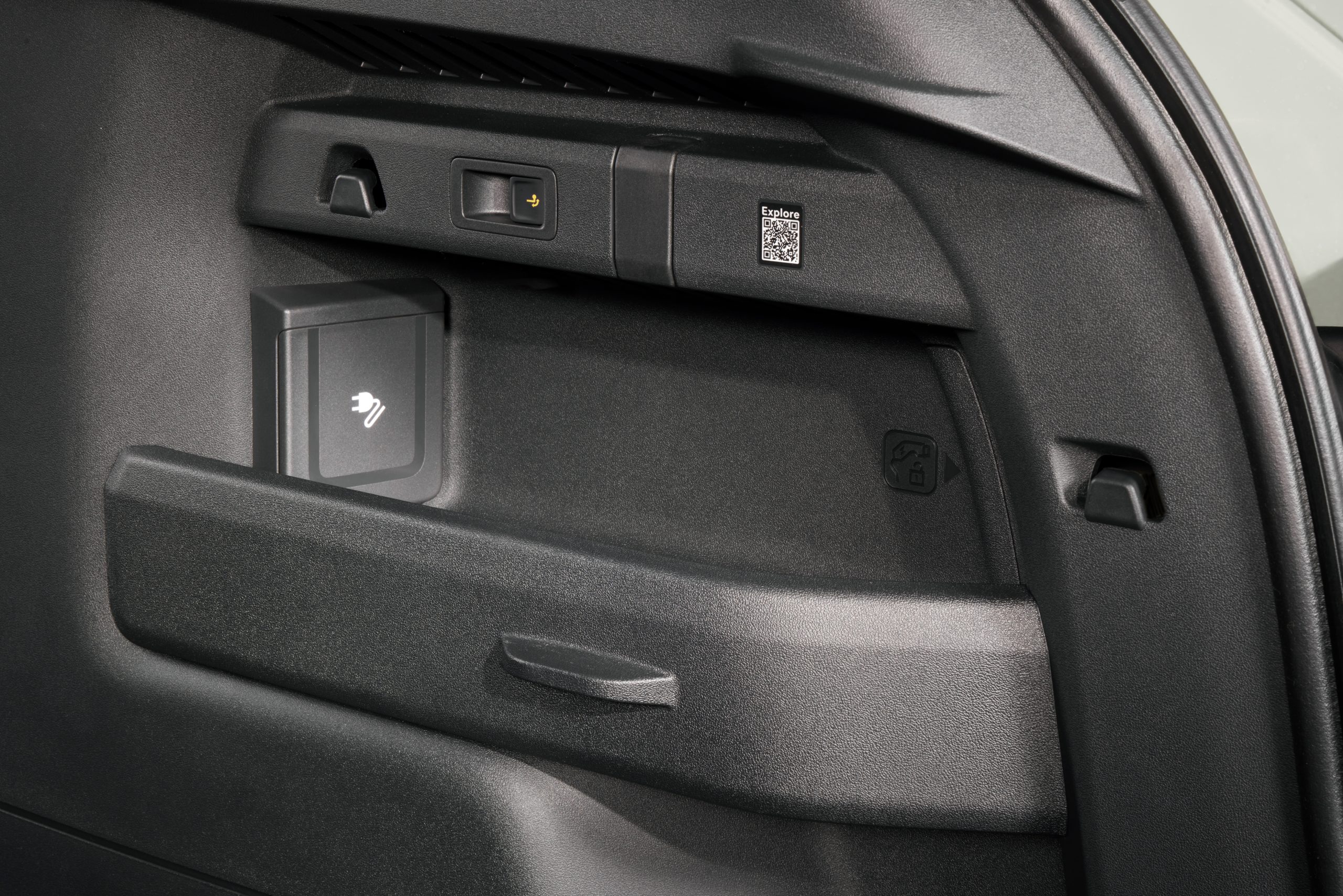 Škoda Elroq 2026 V2L 230V zásuvka v zavazadlovém prostoru