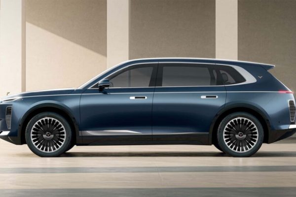 VinFast Lac Hong 800S luxusní elektrické SUV