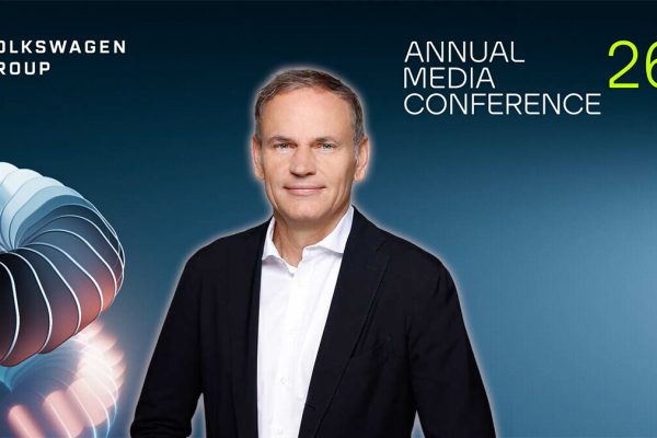 Oliver Blume, CEO skupiny Volkswagen, na tiskové konferenci k výsledkům za rok 2025