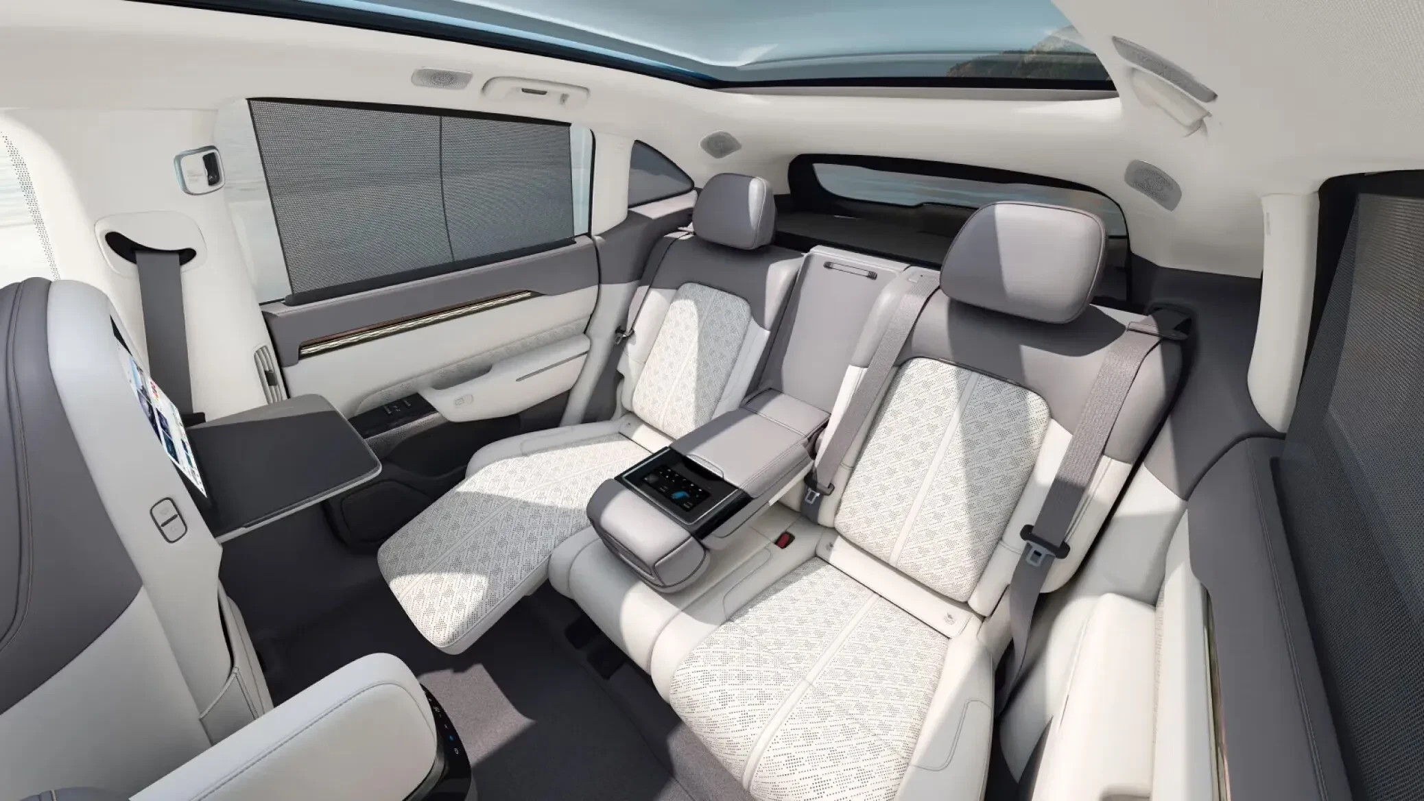 ZEEKR 7X 2025 interiér palubní deska