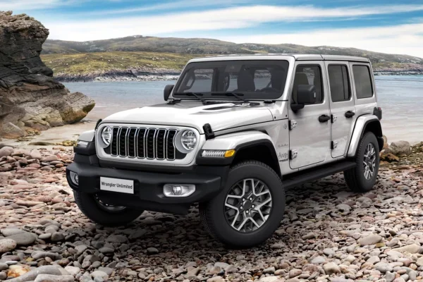 Jeep Wrangler Unlimited 2023 exteriér přední pohled