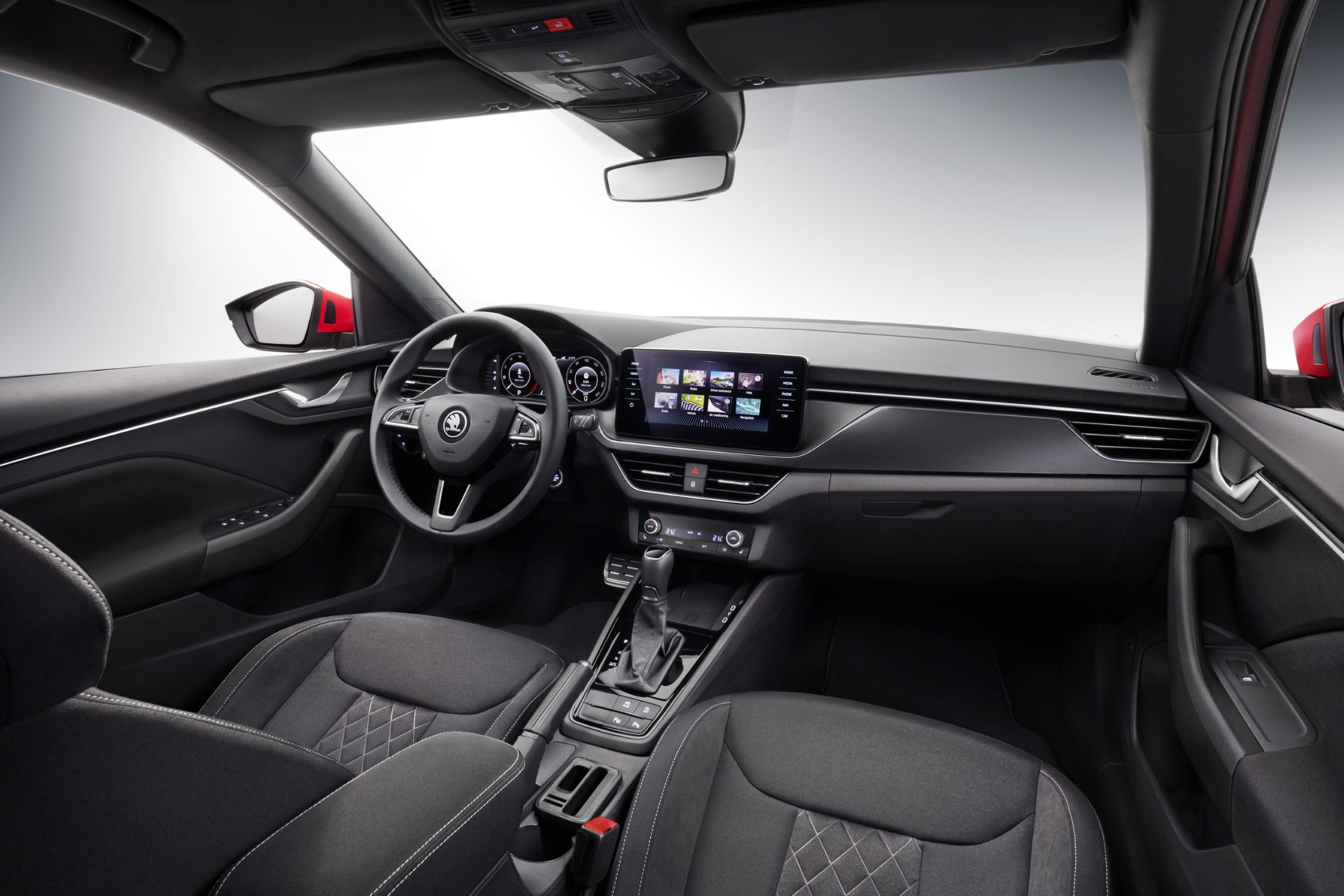 Škoda Kamiq interiér volant 2024