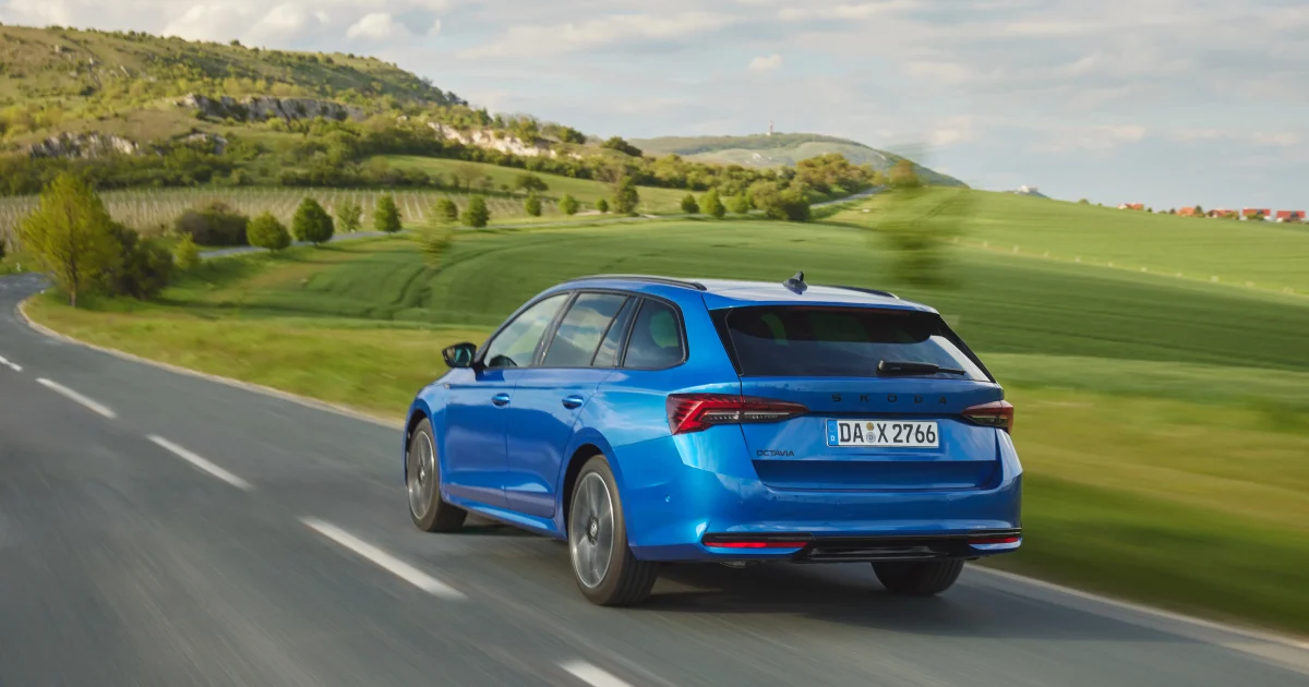 Škoda Octavia Combi s pneumatikami Laufenn S Fit 2