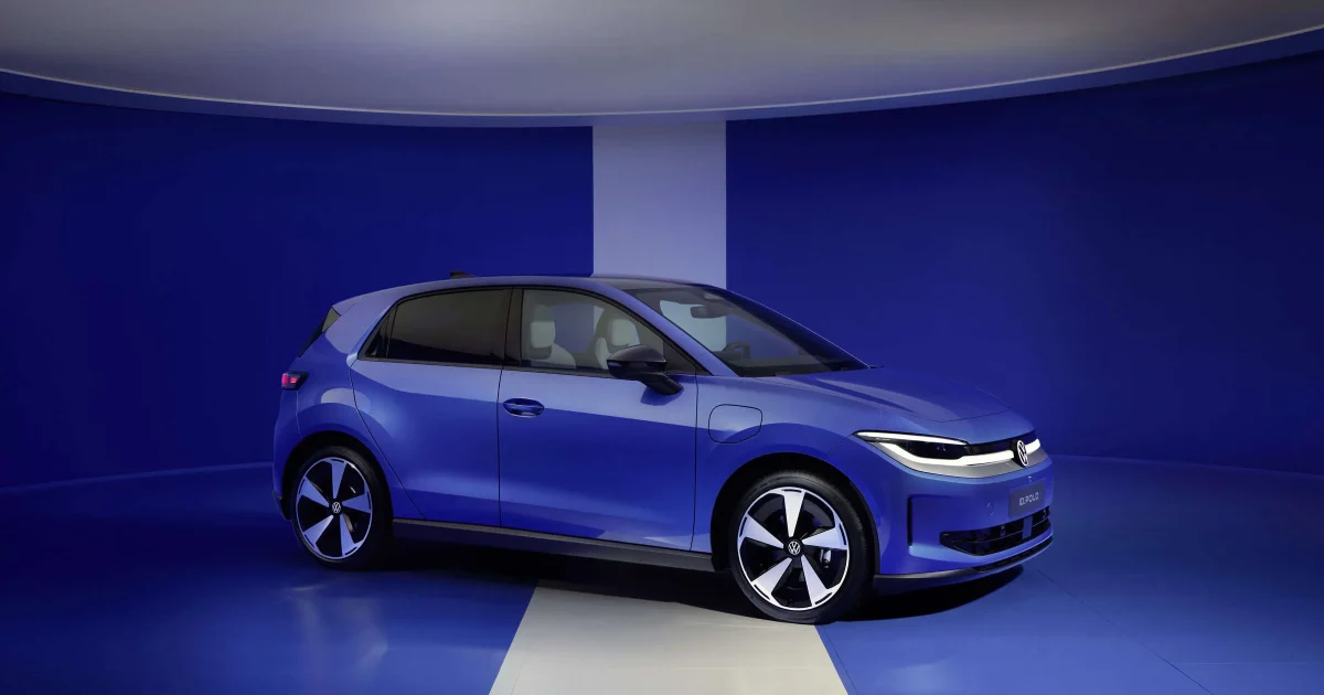Volkswagen ID. Polo, modrý elektromobil, tisková fotografie z premiéry 2026