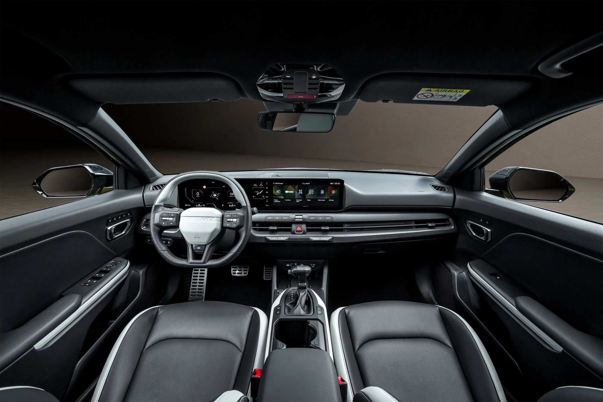 Kia K4 interiér