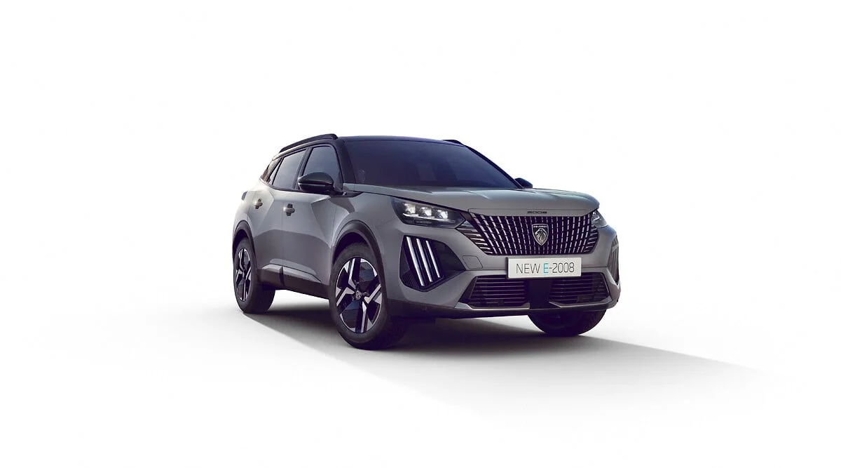 Peugeot 2008 středový tunel