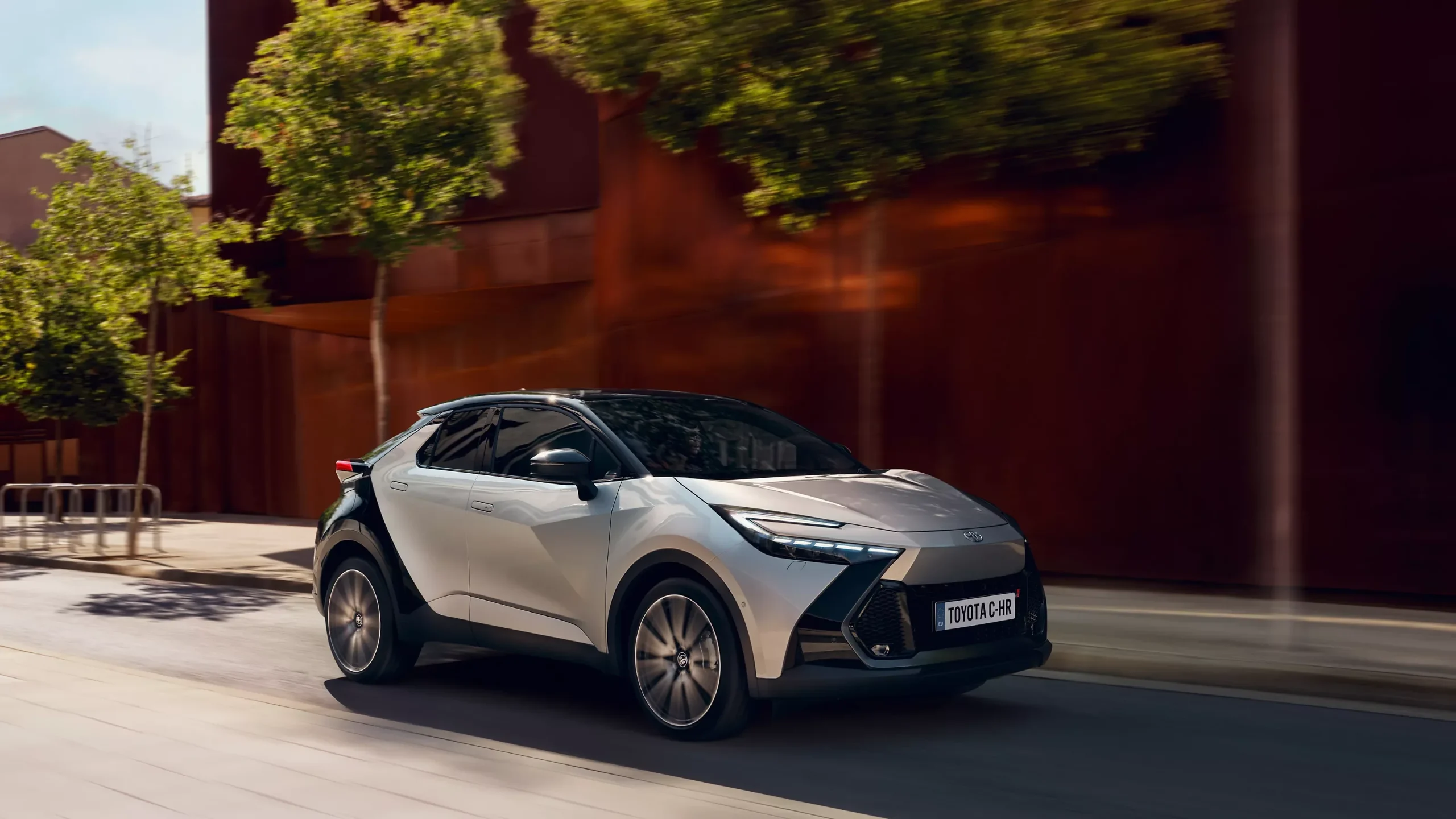 Toyota C-HR+ - akční zvýhodnění až 152 550 Kč