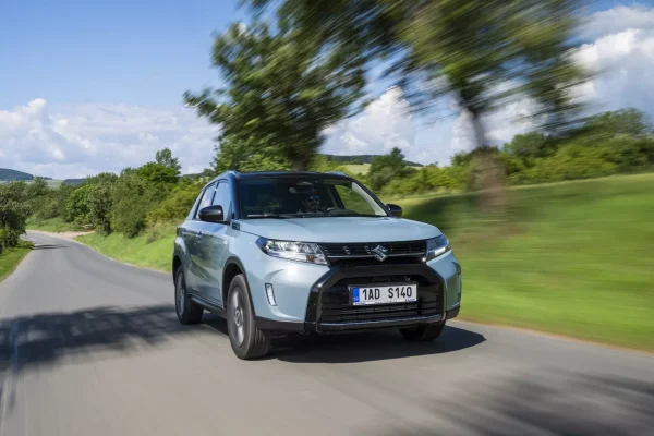 Suzuki Vitara - na program SUZUKI PRO se vztahují všechny modely značky