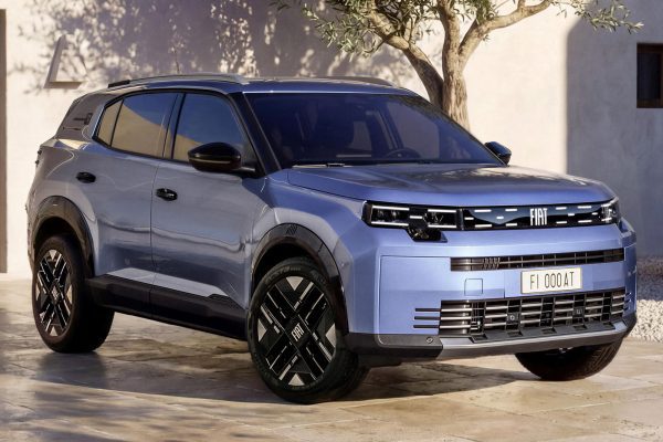 Fiat Grizzly SUV - přední tříčtvrteční pohled, modrá metalíza