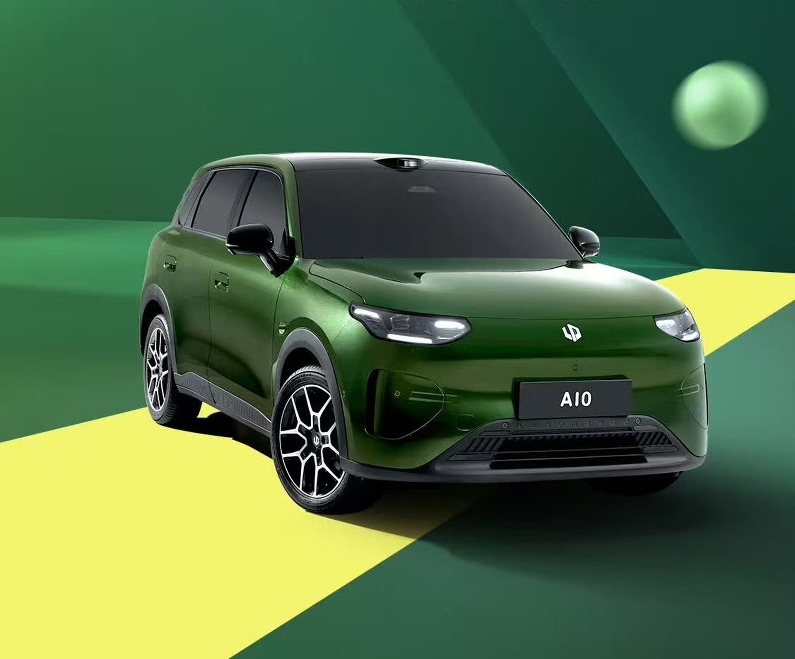Čelní pohled na Leapmotor A10 s logem Leapmotor