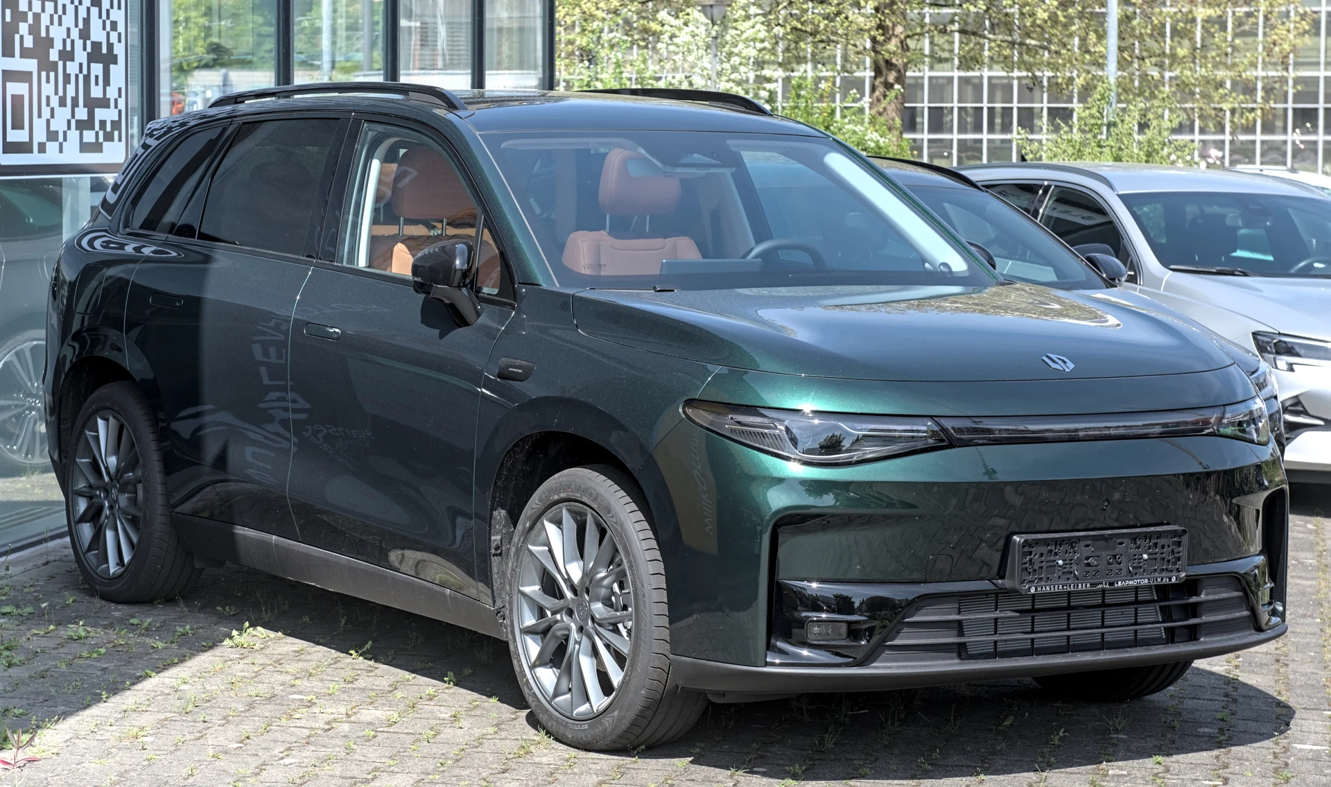 Leapmotor C10 zelená metalíza, pohled zepředu