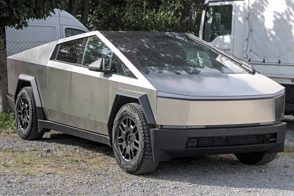 Tesla Cybertruck exteriér