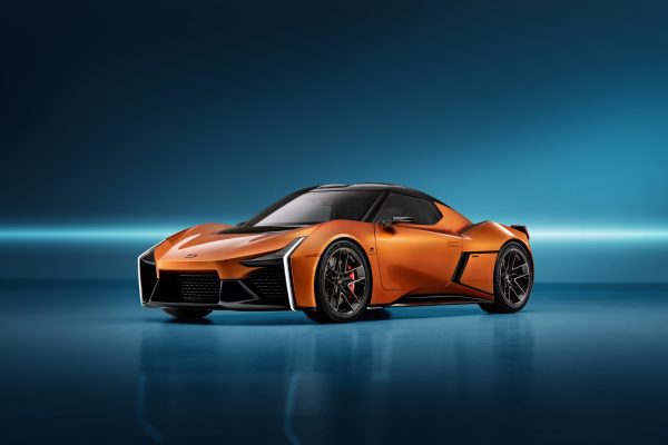 Koncept Toyota FT-Se, oranzove kompaktni sportovni kupe, pohled zepredu