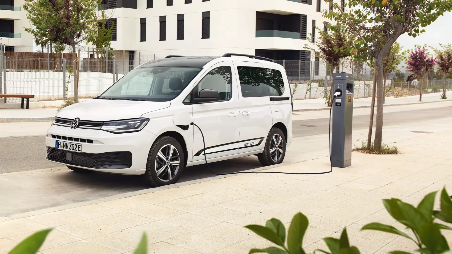 Volkswagen Caddy eHybrid při nabíjení, plug-in hybridní pohon