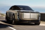 Koncept Bentley EXP 15 zepředu, který předznamenává design elektrického Torcalu