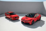 Koncept BMW M Concept Neue Klasse vedle původního BMW M3 generace E30