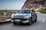 BYD Sealion 5 DM-i v jízdě, plug-in hybridní SUV nyní v české nabídce