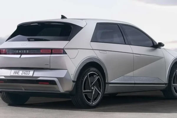 Současný Hyundai IONIQ 5 zvenku