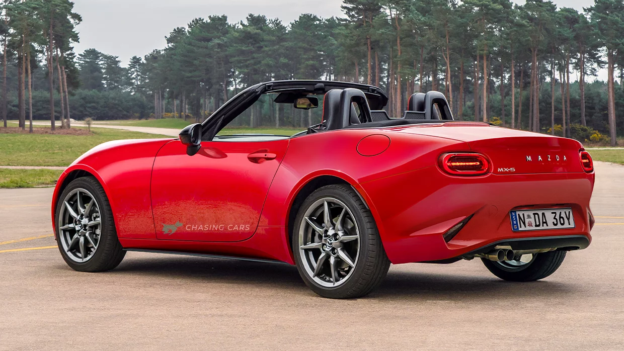 Neoficiální představa příští generace Mazdy MX-5 zezadu
