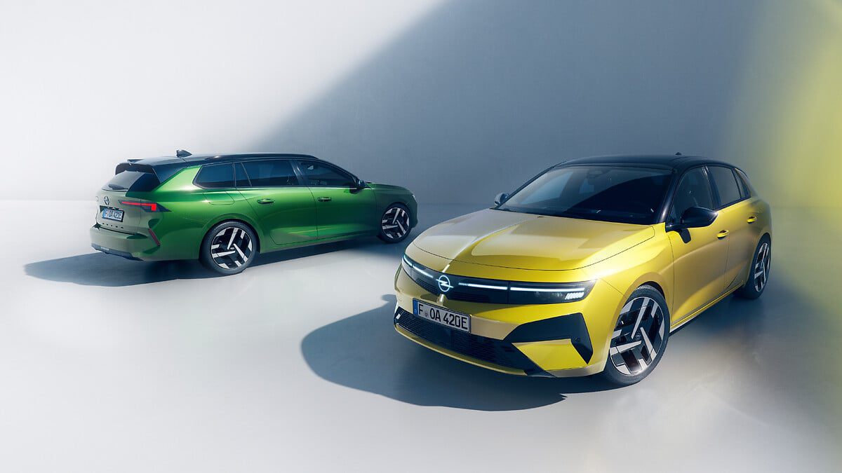 Opel Astra a Astra Sports Tourer