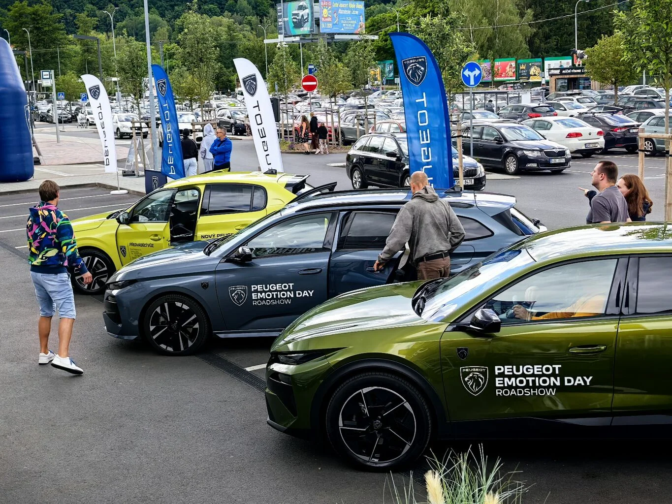 Vozy Peugeot na akci Peugeot Emotion Day Roadshow