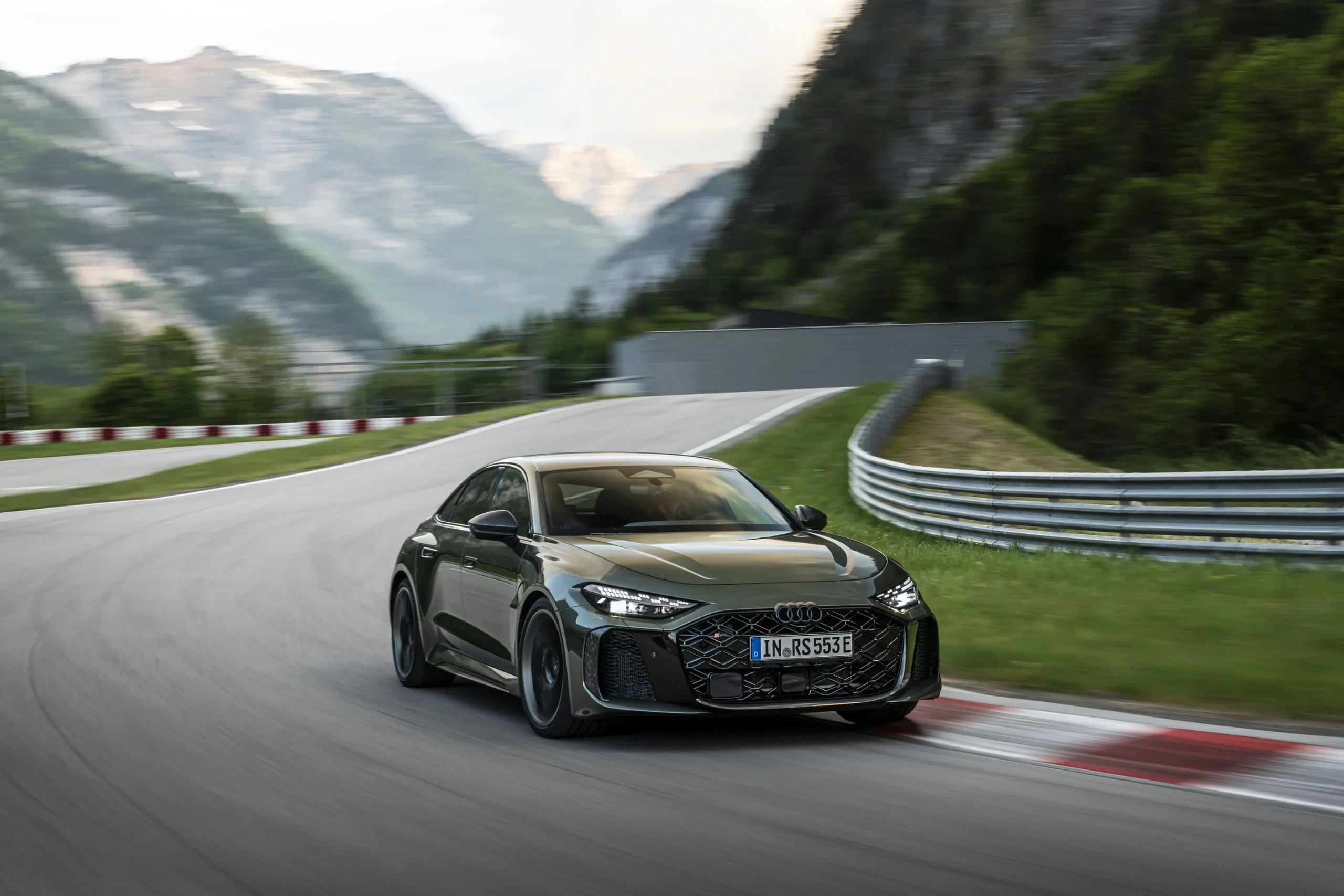 Audi RS 5 s plug-in hybridním pohonem V6