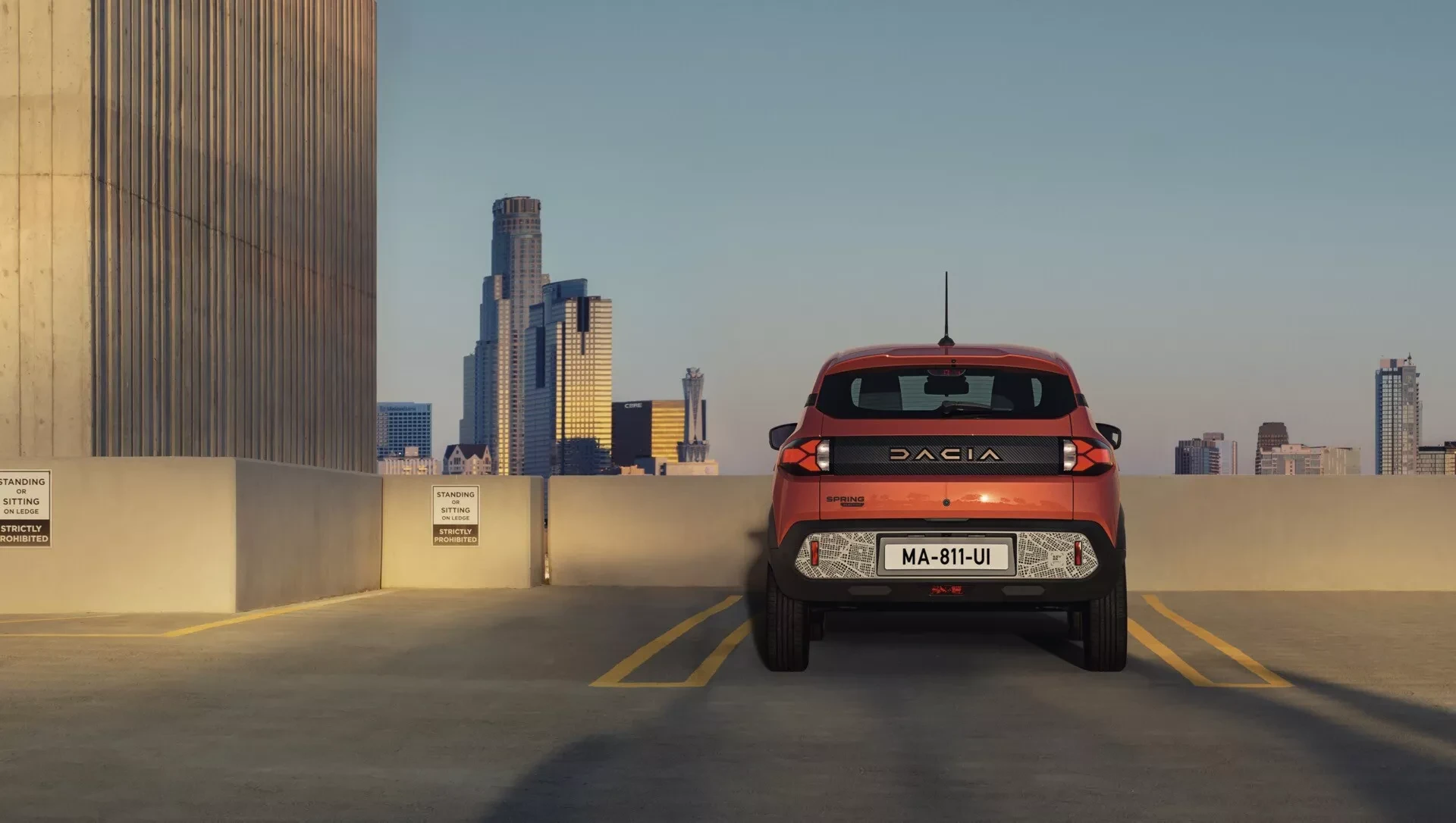 Dacia Spring zezadu, nejlevnější elektromobil v Česku
