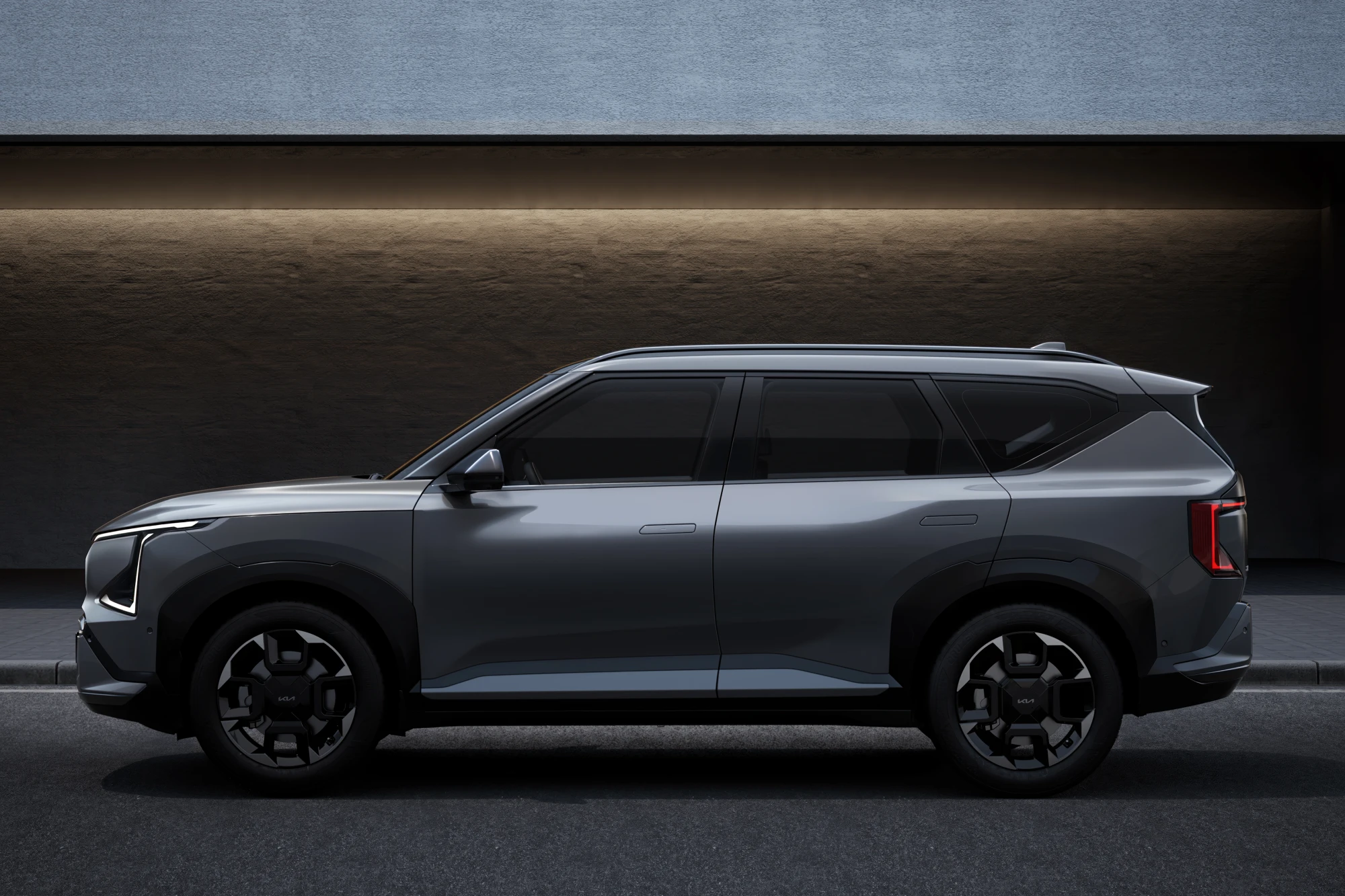 Boční profil Kia EV5 s rozvorem 2 750 mm