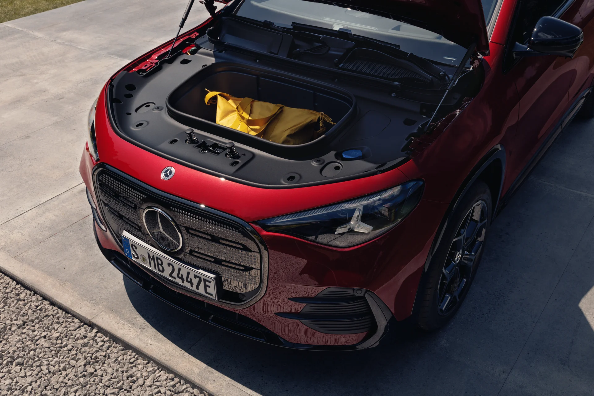 Přední zavazadlový prostor nového elektrického Mercedesu GLA