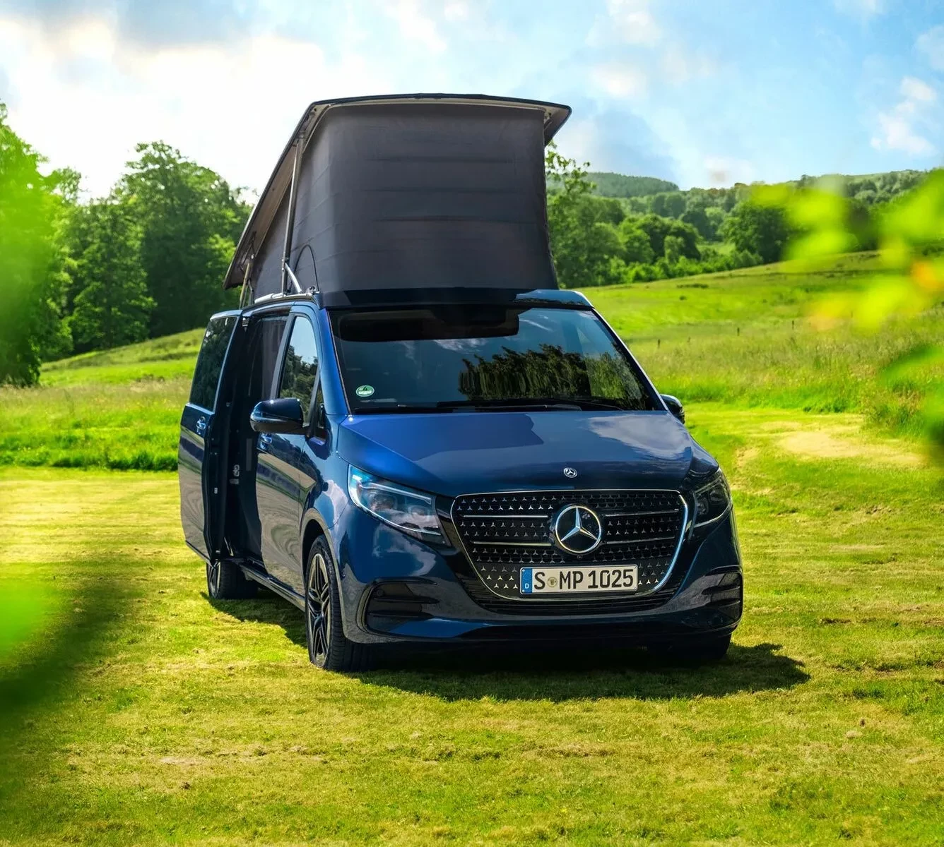 Mercedes-Benz Marco Polo s novou vyklopenou střechou