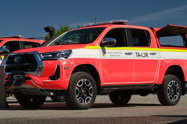 Toyota Hilux Hasičského záchranného sboru - Záchranného útvaru, přestavěná na vyprošťovací vozidlo