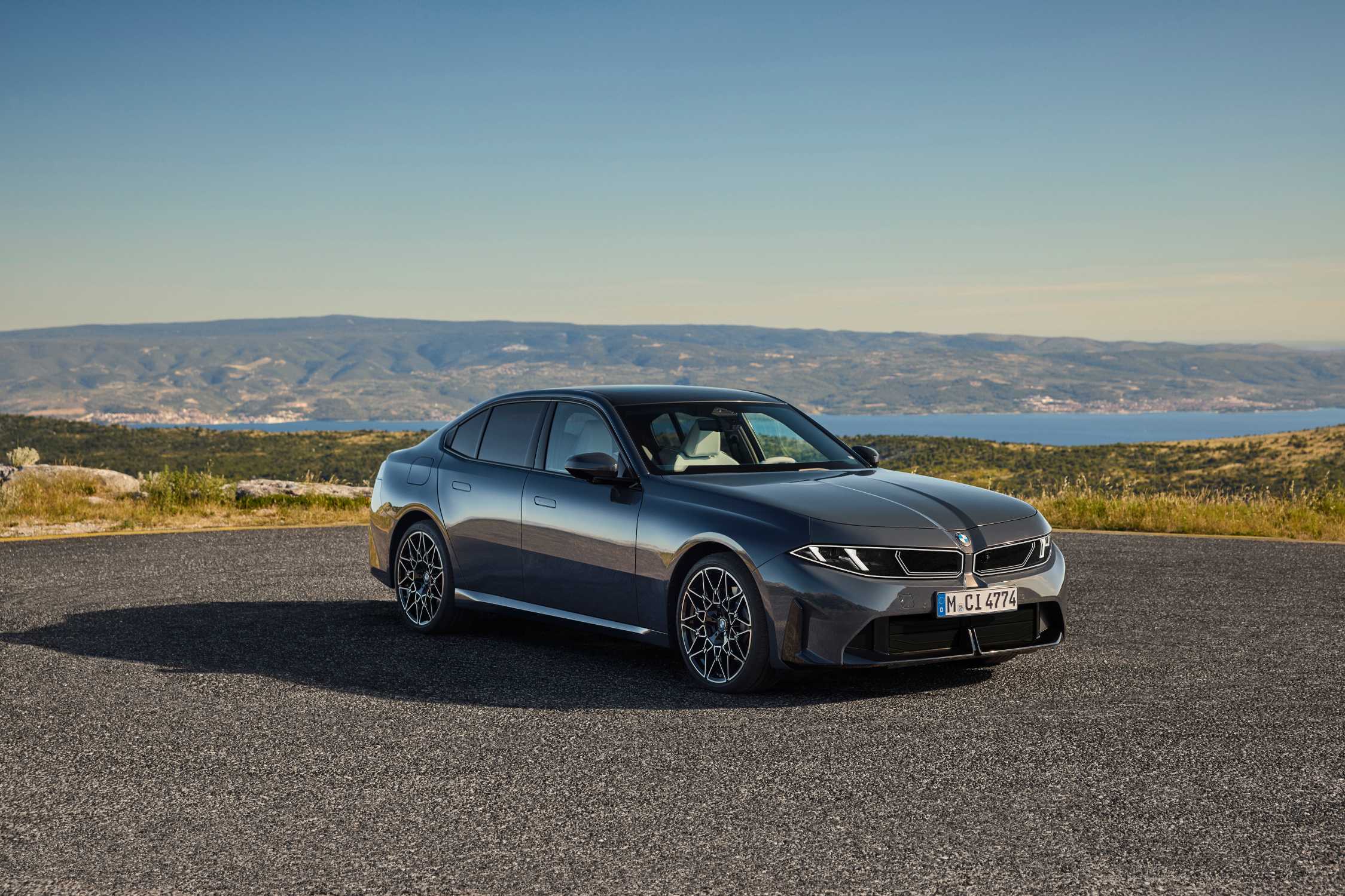 Nové BMW 320 (G50) ve verzi se čtyřválcem