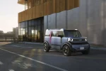 Dacia Hipster Concept zepředu na městské silnici