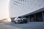Hongqi HS3 v exteriéru při jízdě