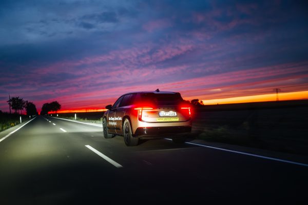 Škoda Peaq při rekordní jízdě bez nabíjení do Nizozemska