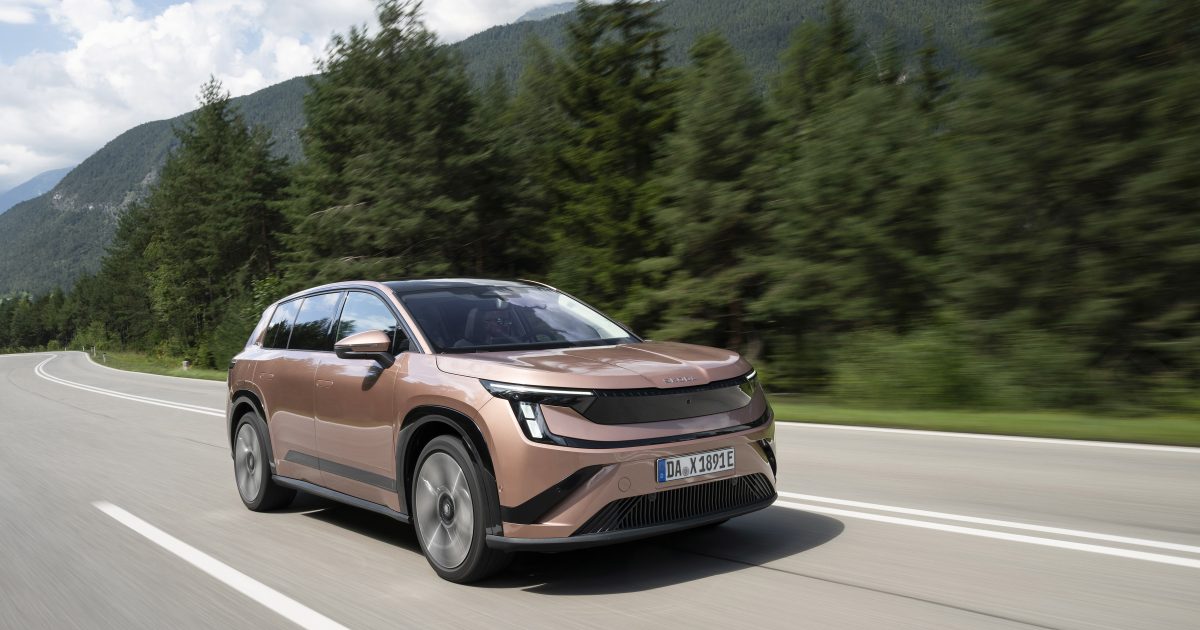 Škoda Peaq při jízdě, tříčtvrteční pohled zepředu