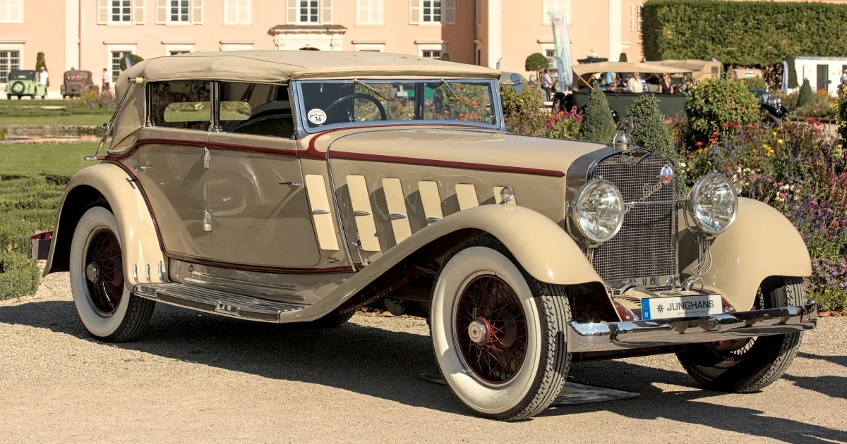 Hispano-Suiza H6 B s karoserií kabriolet Spohn na přehlídce historických aut